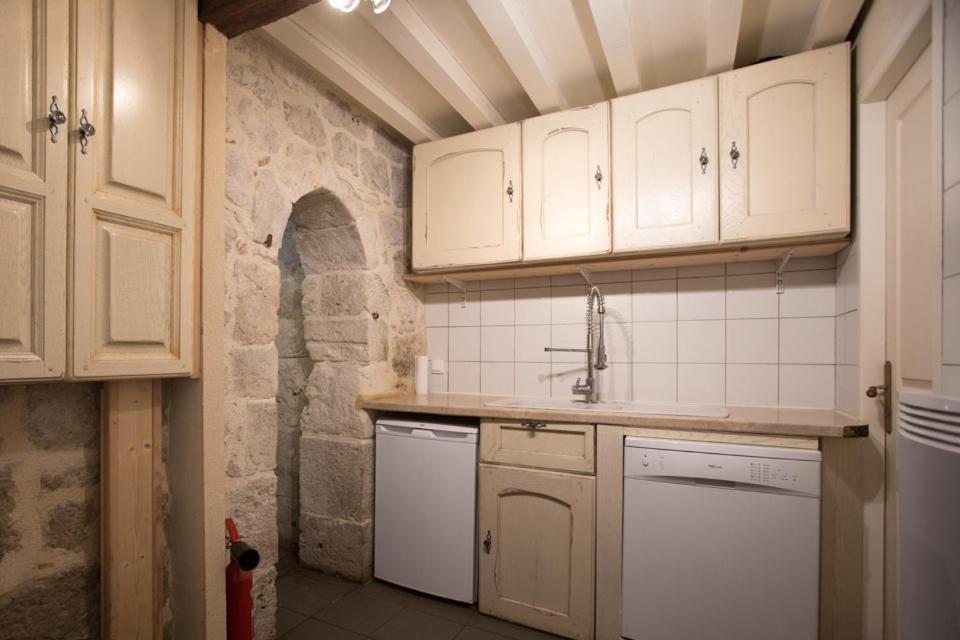Chateau De Pleneselve Bon-Encontre Kültér fotó