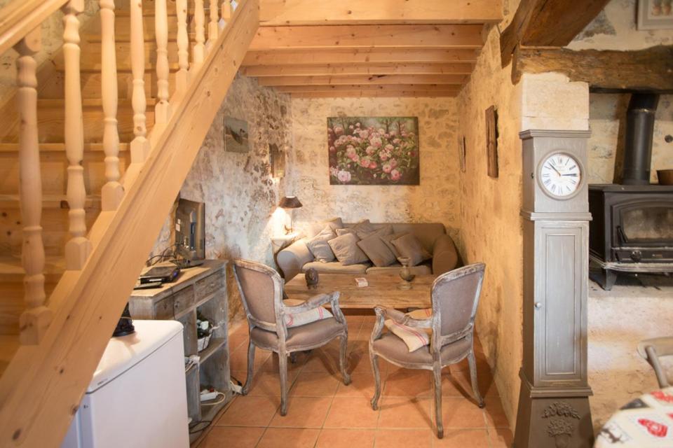 Chateau De Pleneselve Bon-Encontre Kültér fotó